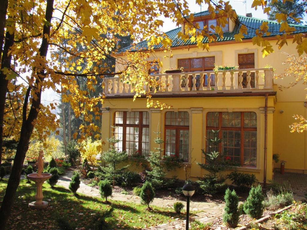 Hotel Villa Romantica Шклярська Поремба Екстер'єр фото
