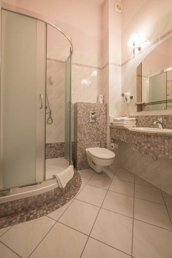 Hotel Villa Romantica Шклярська Поремба Екстер'єр фото