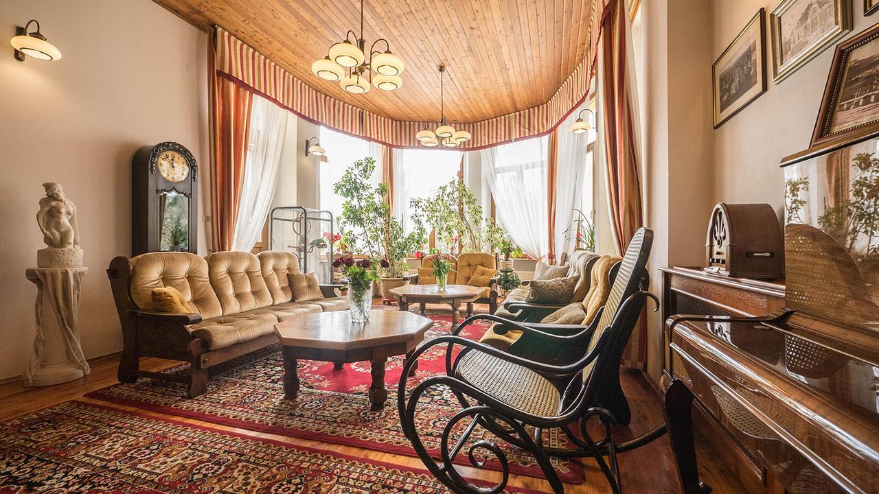 Hotel Villa Romantica Шклярська Поремба Екстер'єр фото