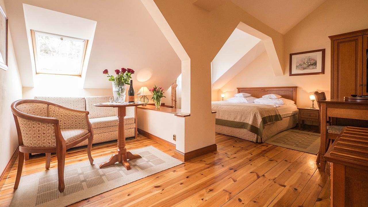 Hotel Villa Romantica Шклярська Поремба Екстер'єр фото
