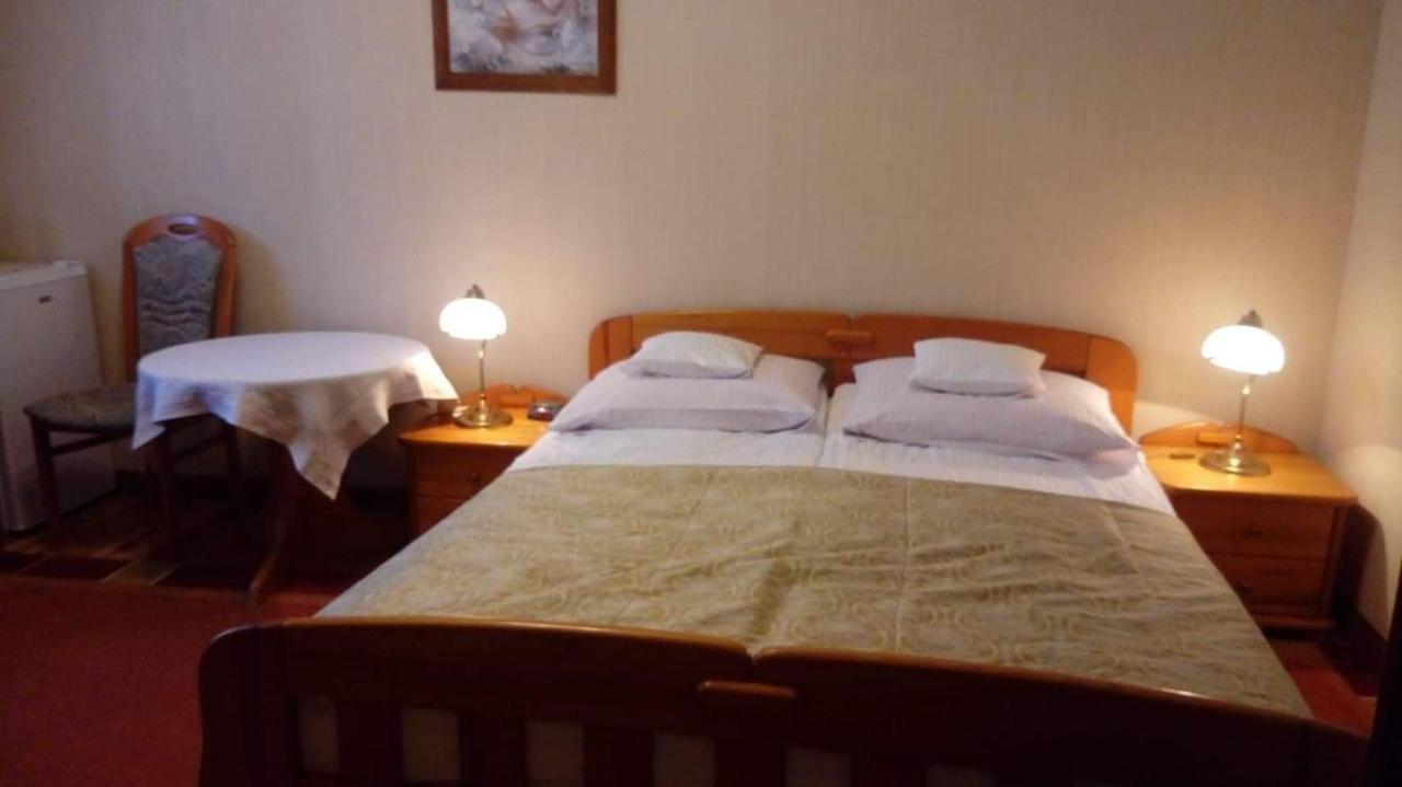 Hotel Villa Romantica Шклярська Поремба Екстер'єр фото